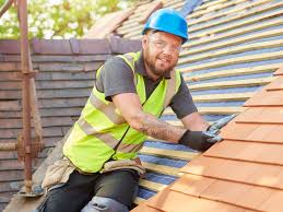 Best Roof Maintenance and Cleaning  in Edgewater, CO